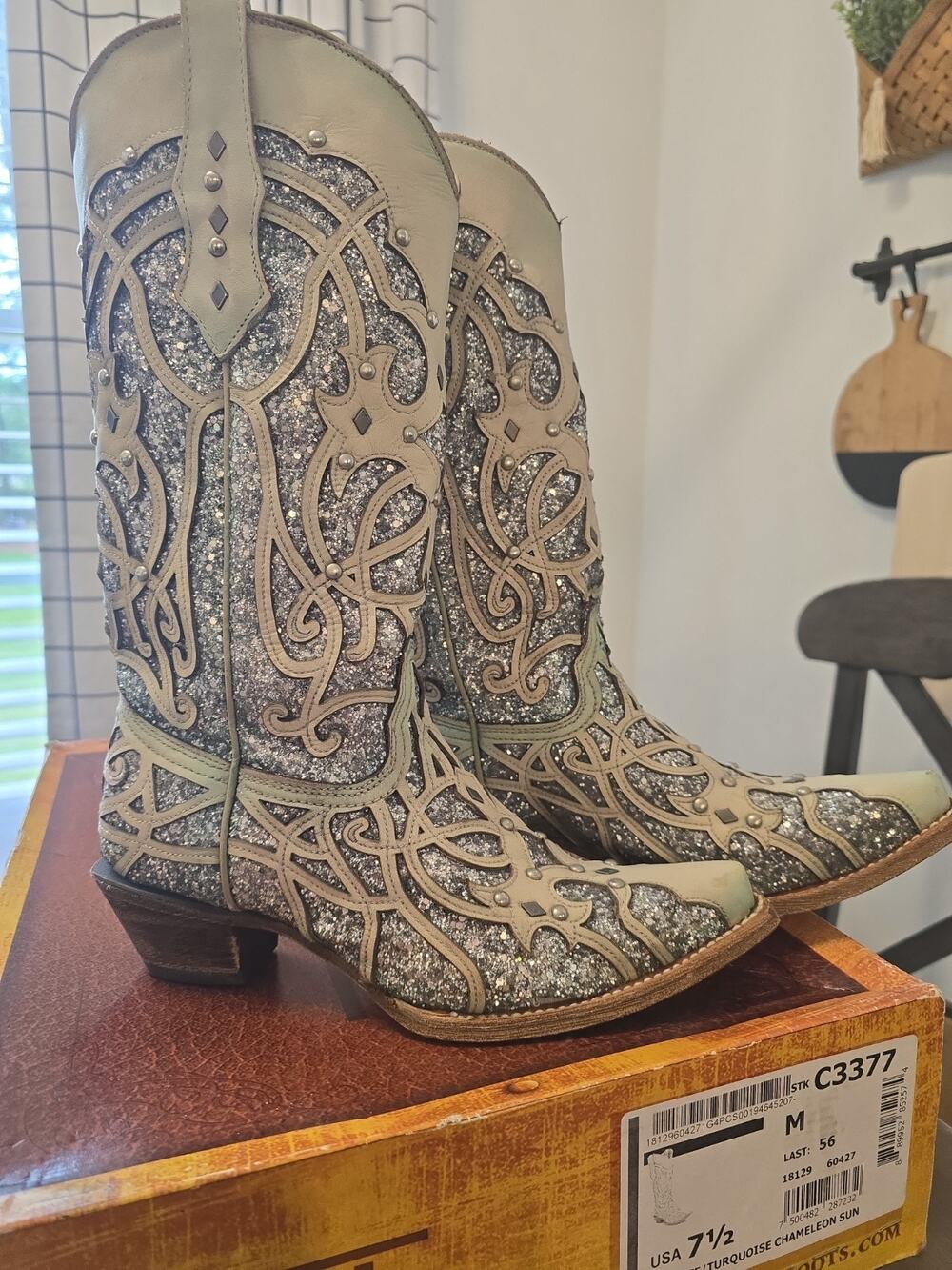 Corral Women's Chameleon Sun Boots – Size 7.5 Glitter White/Turq (Style C3377)